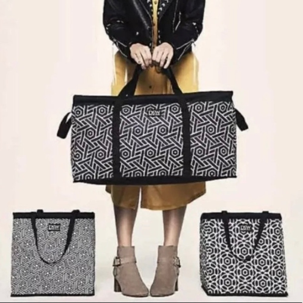 Storage totes